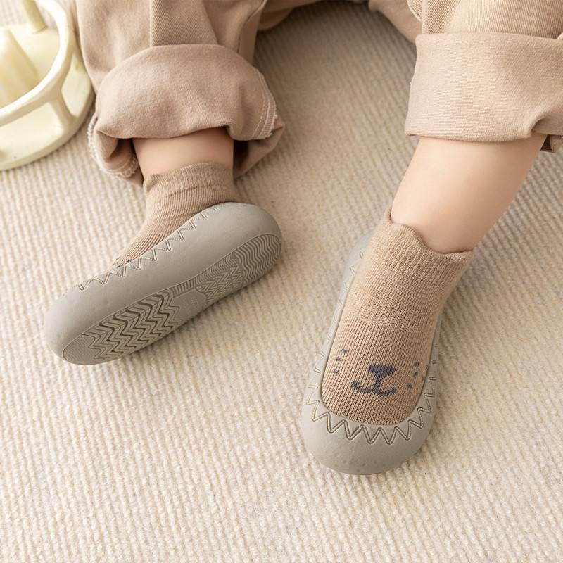 Bequeme Slip-On Hausschuhe für Kinder – Praktisch und Komfortabel für Zu Hause