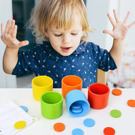 Bunte Montessori Stapelbecher – Lernspielzeug zum Stapeln Sortieren & Entdecken
