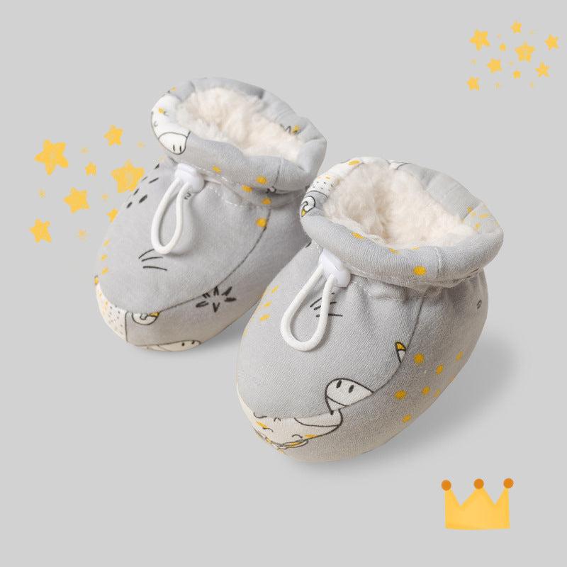 Niedliche Baby-Stiefelchen mit süßen Tiermotiven
