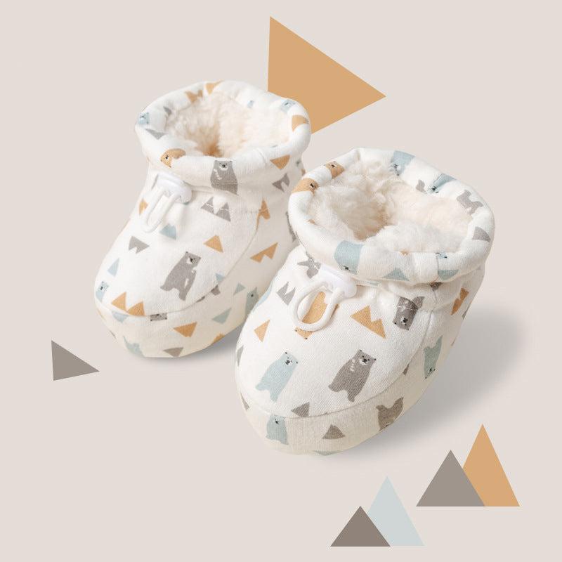 Niedliche Baby-Stiefelchen mit süßen Tiermotiven