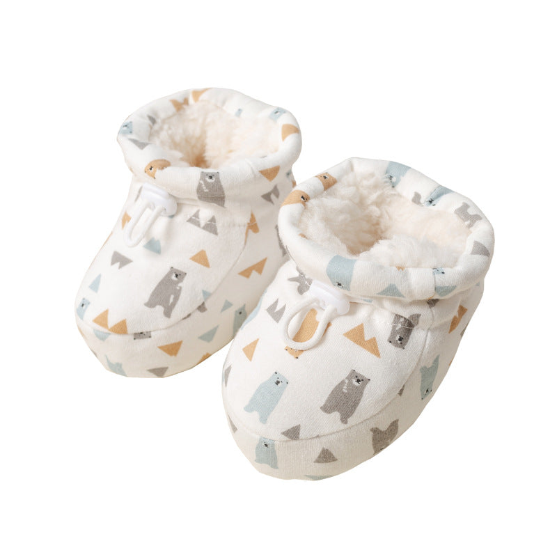 Niedliche Baby-Stiefelchen mit süßen Tiermotiven