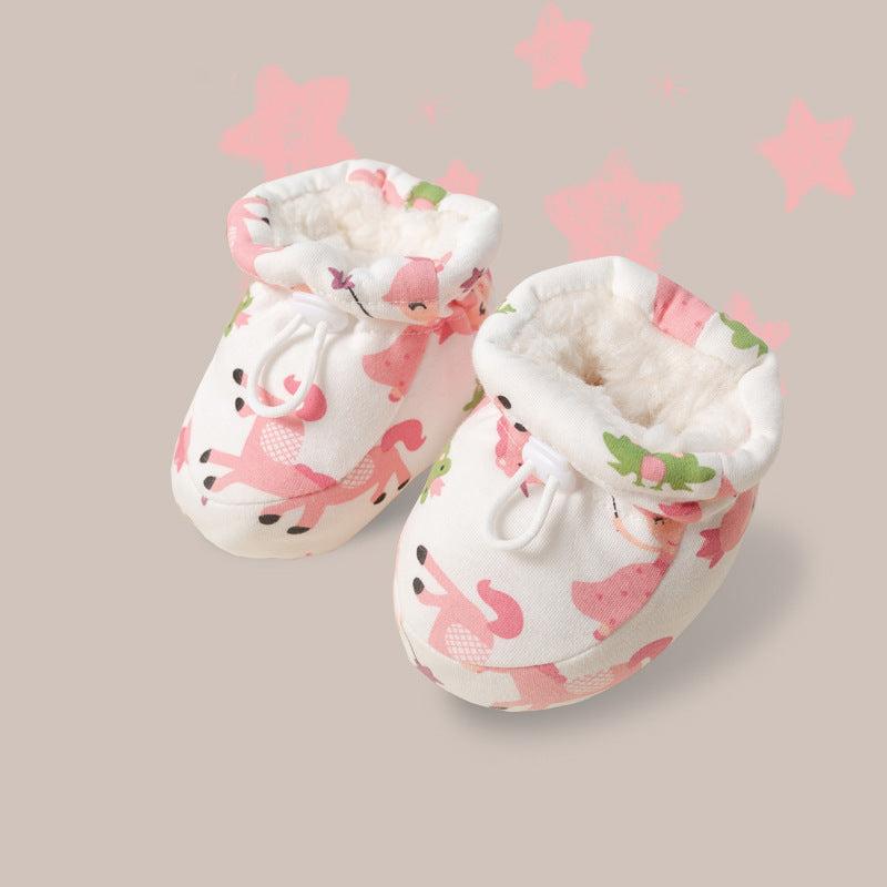 Niedliche Baby-Stiefelchen mit süßen Tiermotiven