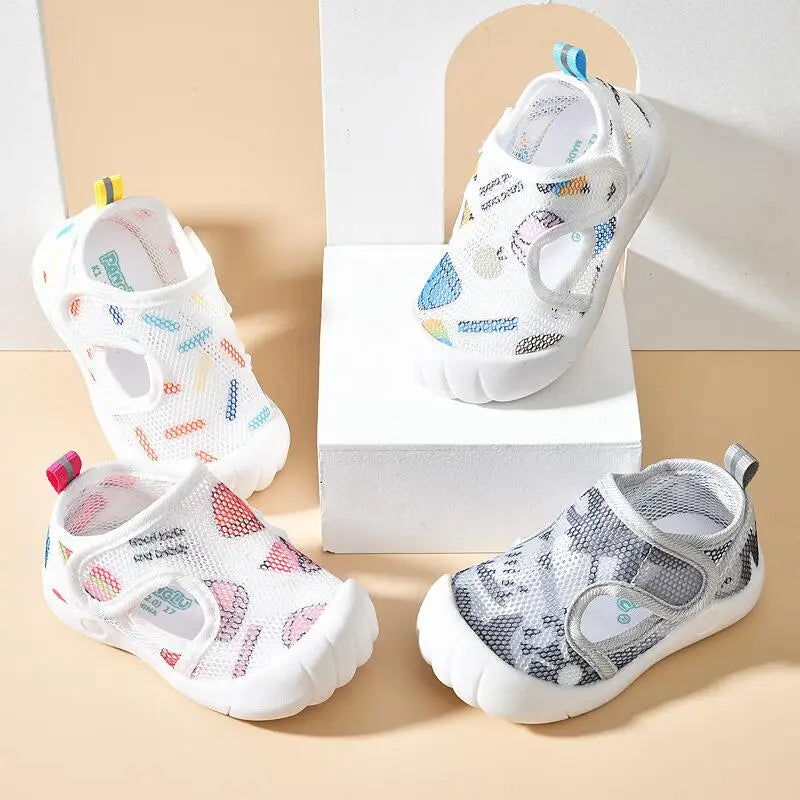 Einfache Handhabung – Kinder-Sandalen für schnelles Anziehen