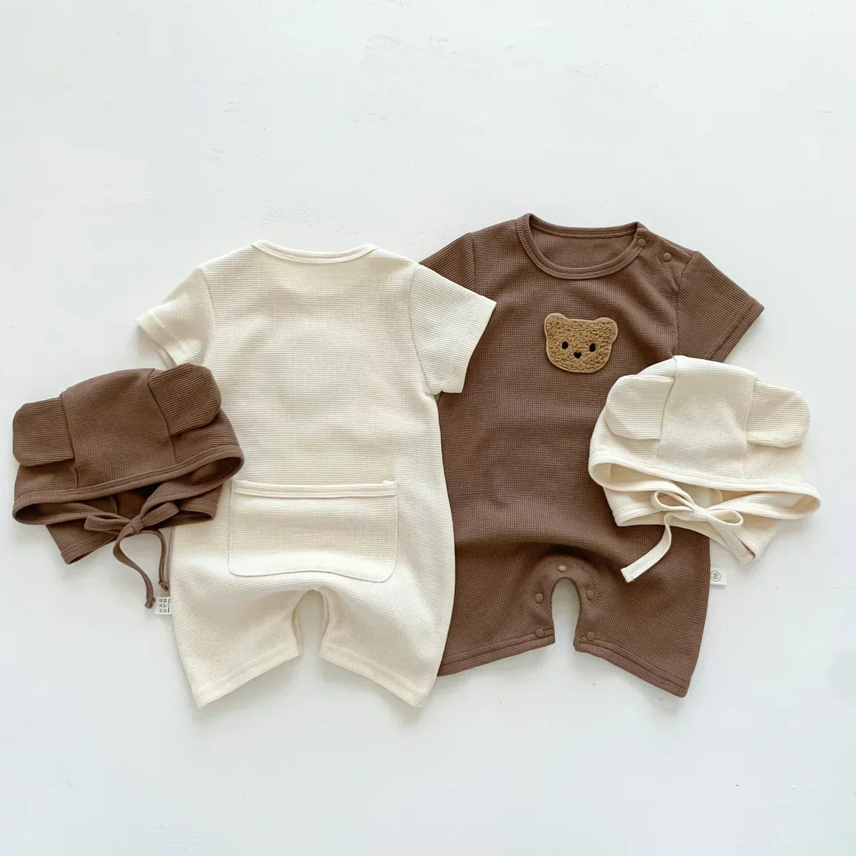Niedlicher Baby-Jumpsuit – Kuscheliger Baumwollanzug mit süßem Bären-Design