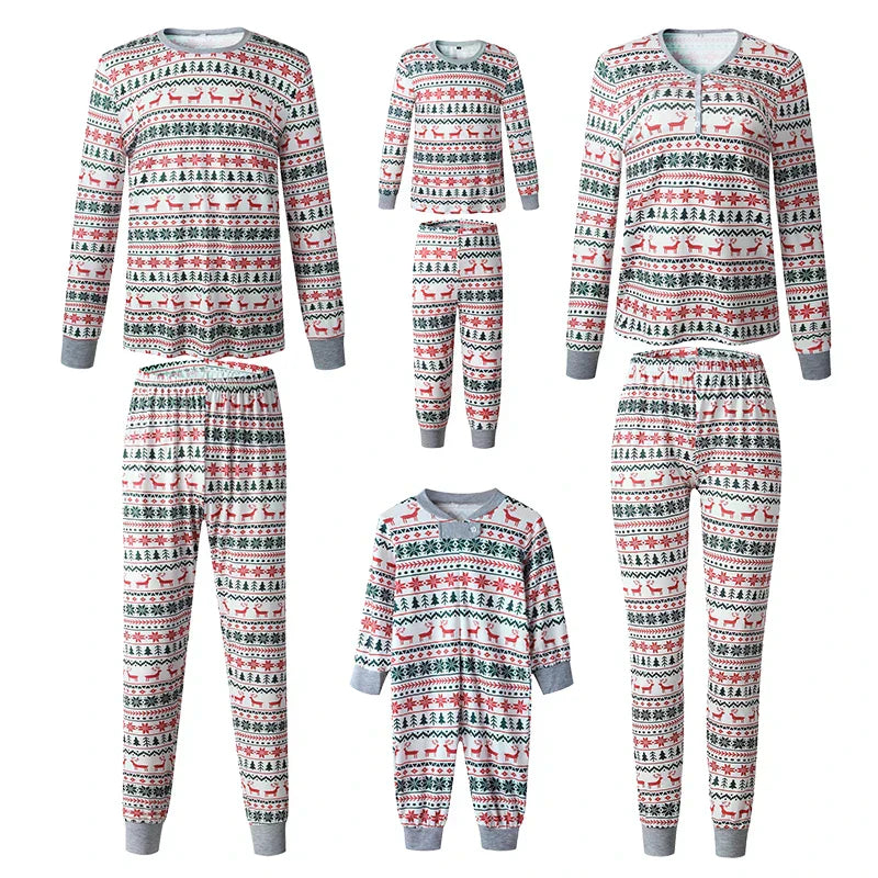 Weihnachtlicher Familienspaß – Festliche Pyjamas für unvergessliche Feiertage