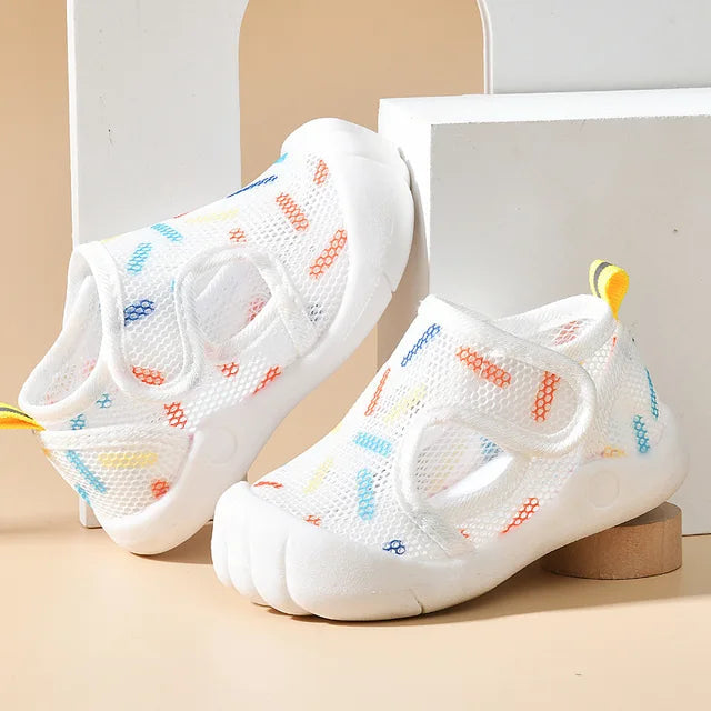 Einfache Handhabung – Kinder-Sandalen für schnelles Anziehen