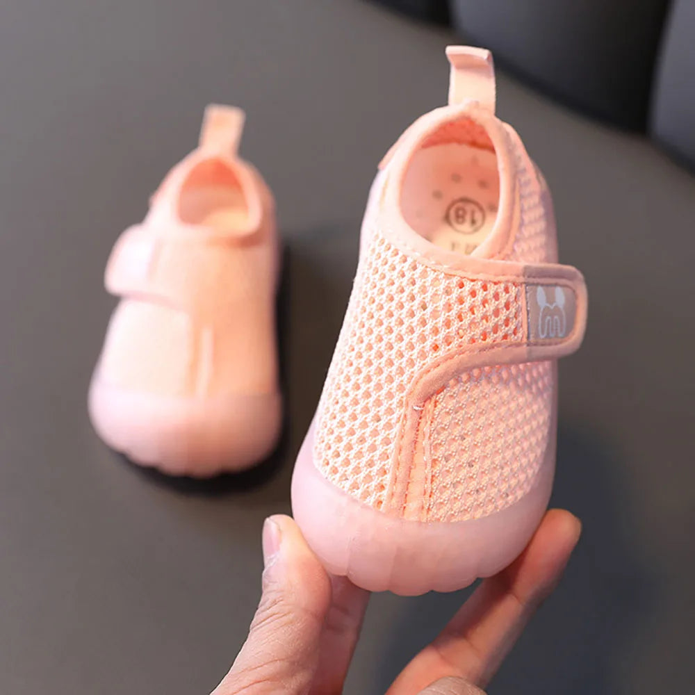 Bequeme & Atmungsaktive – Rutschfeste Schuhe für Kinder