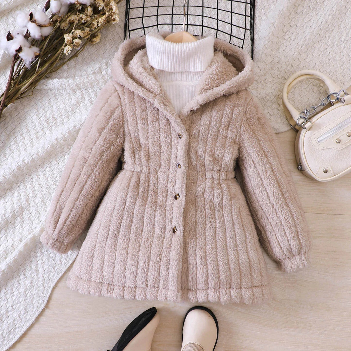 Fleece-Innenfutter für Mädchen – Kuscheliger Wintermantel mit Kapuze für kalte Tage