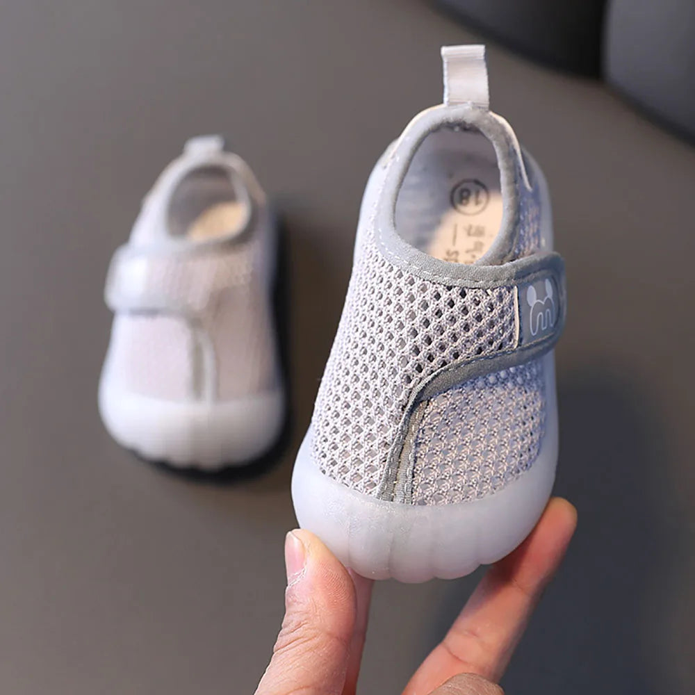Bequeme & Atmungsaktive – Rutschfeste Schuhe für Kinder