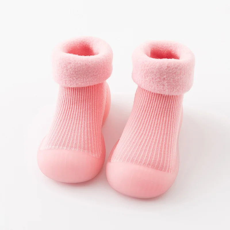 Rutschfeste Sockenschuhe für Kleinkinder – Sicherer Halt und Komfort