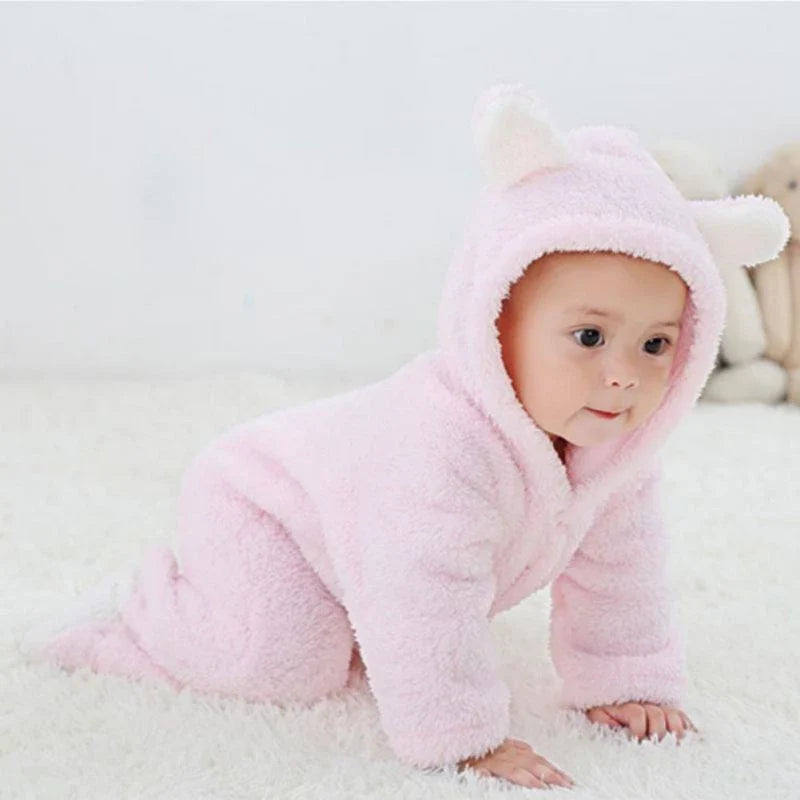 Süßer Babystrampler im Bärendesign