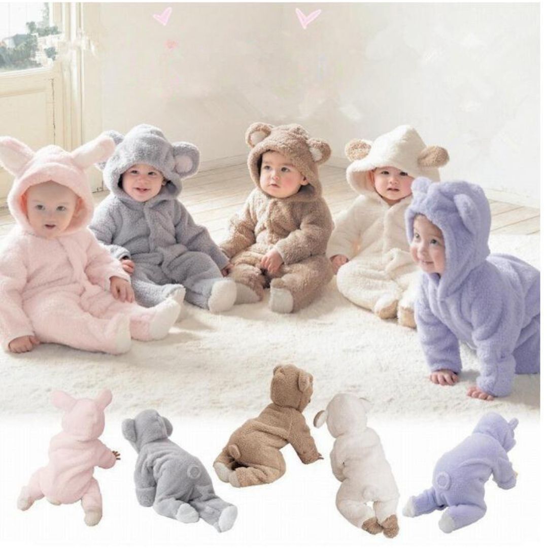 Süßer Babystrampler im Bärendesign