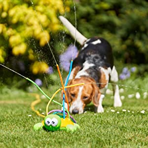 Spritziger Wasserspaß – Lustiges Spielzeug für den Sommer