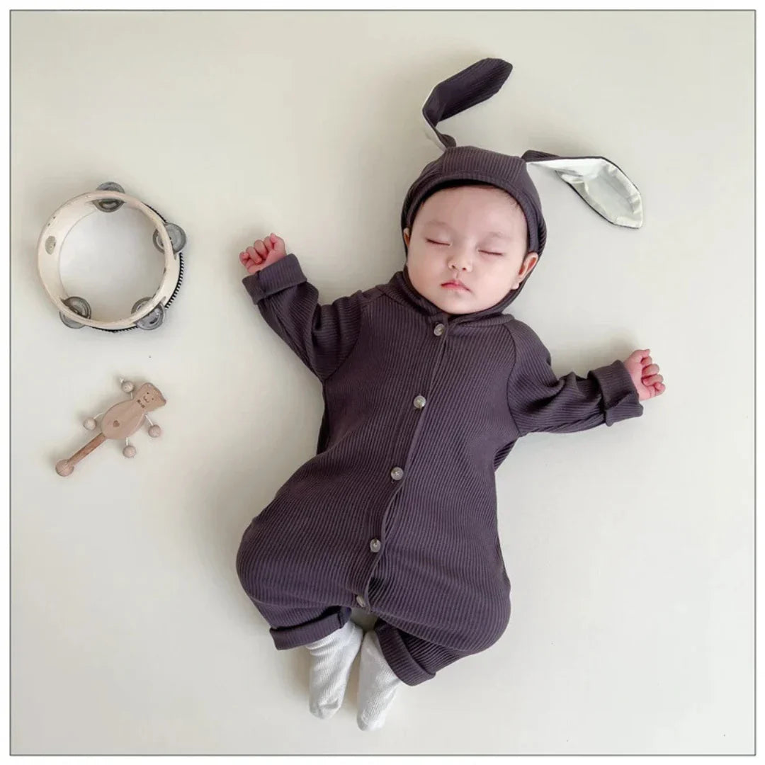 Kuscheliger Hasen-Strampler – Baby-Overall mit süßen Ohren