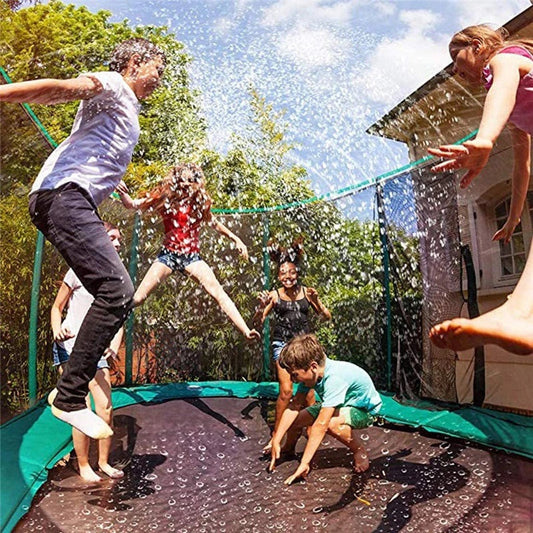 Wassersprinkler für Trampolin – Erfrischender Sprungspaß im Garten