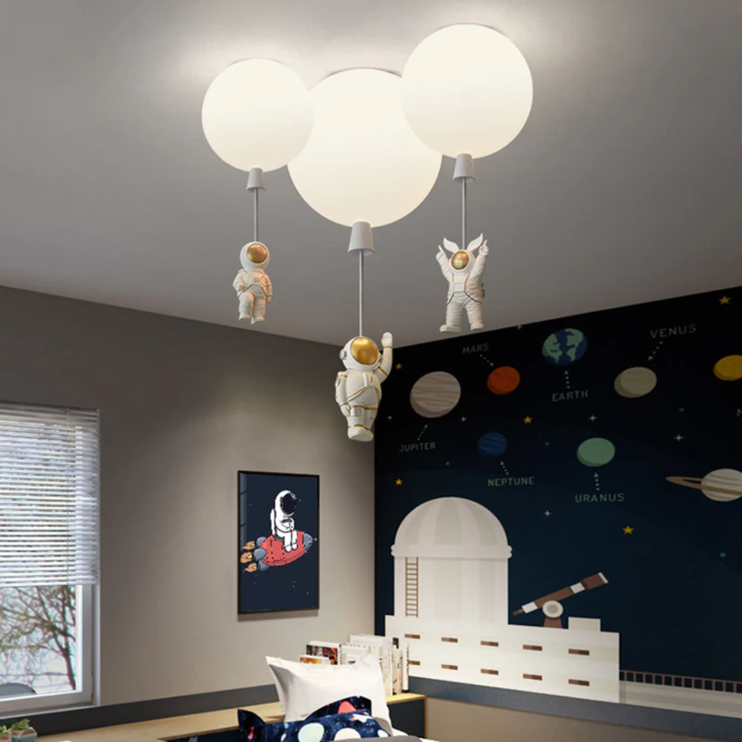 Moderne Mond- und Astronauten LED-Deckenleuchte für Kinderzimmer – Stimmungsvolle Raumbeleuchtung