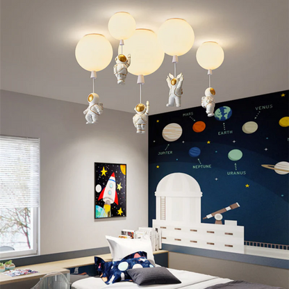 Moderne Mond- und Astronauten LED-Deckenleuchte für Kinderzimmer – Stimmungsvolle Raumbeleuchtung