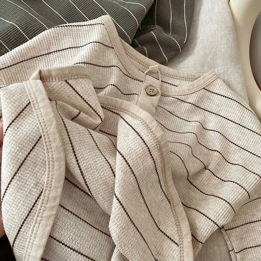 Kuschliges & Luftdurchlässiges Langarm-Shirt – Bequemes Baby- und Kinder-Outfit für entspannte Tage
