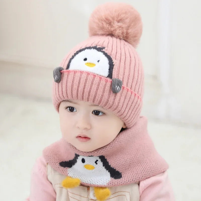 Kuscheliges Pinguin-Set – Strickmütze und Schal für Kinder