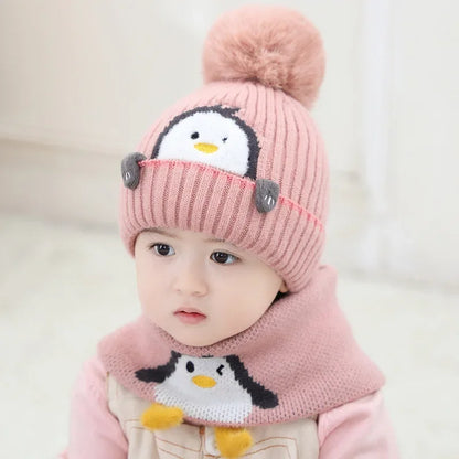 Kuscheliges Pinguin-Set – Strickmütze und Schal für Kinder