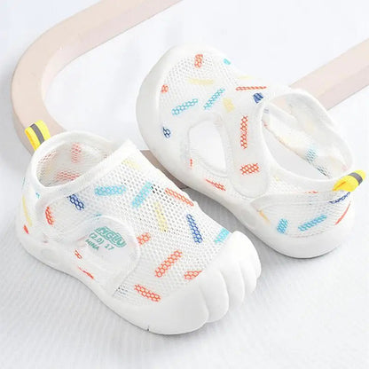Einfache Handhabung – Kinder-Sandalen für schnelles Anziehen