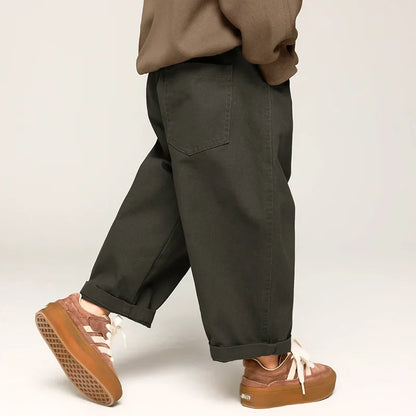 Modische Kinderhose – Bequeme weite Hose im Trend-Design