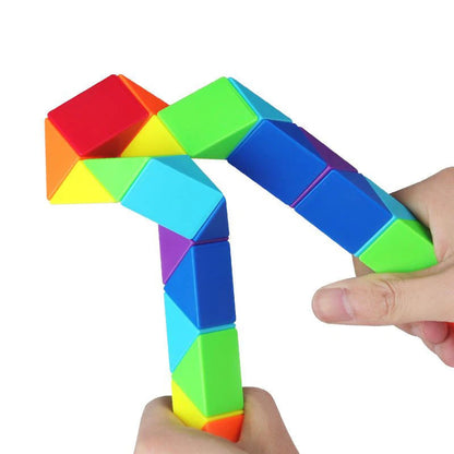 Knobelspaß – Bunter Schlangenwürfel für Denkspiele