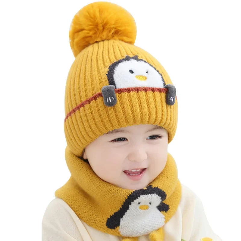 Kuscheliges Pinguin-Set – Strickmütze und Schal für Kinder